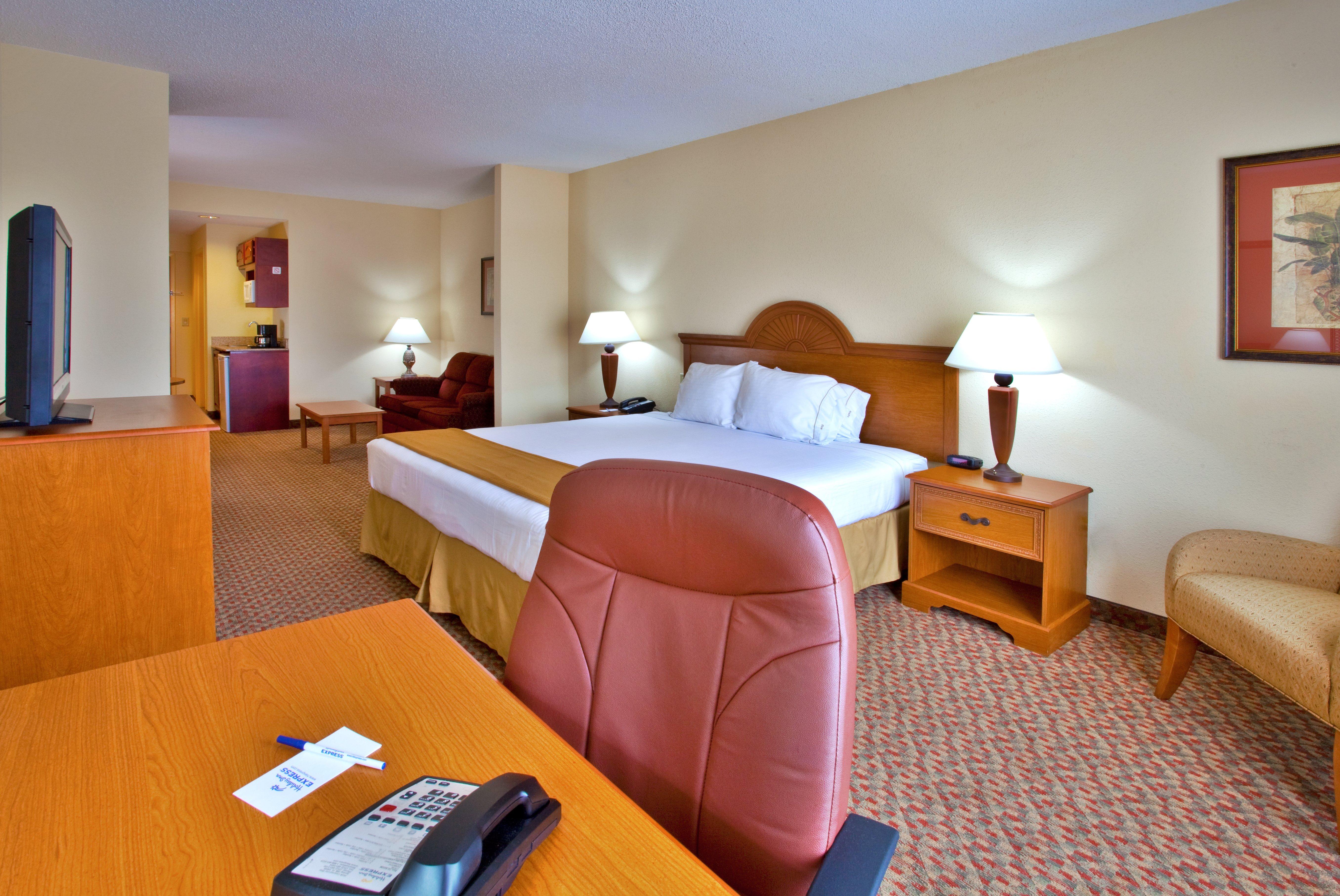 Holiday Inn Express - Spring Hill By Ihg Extérieur photo