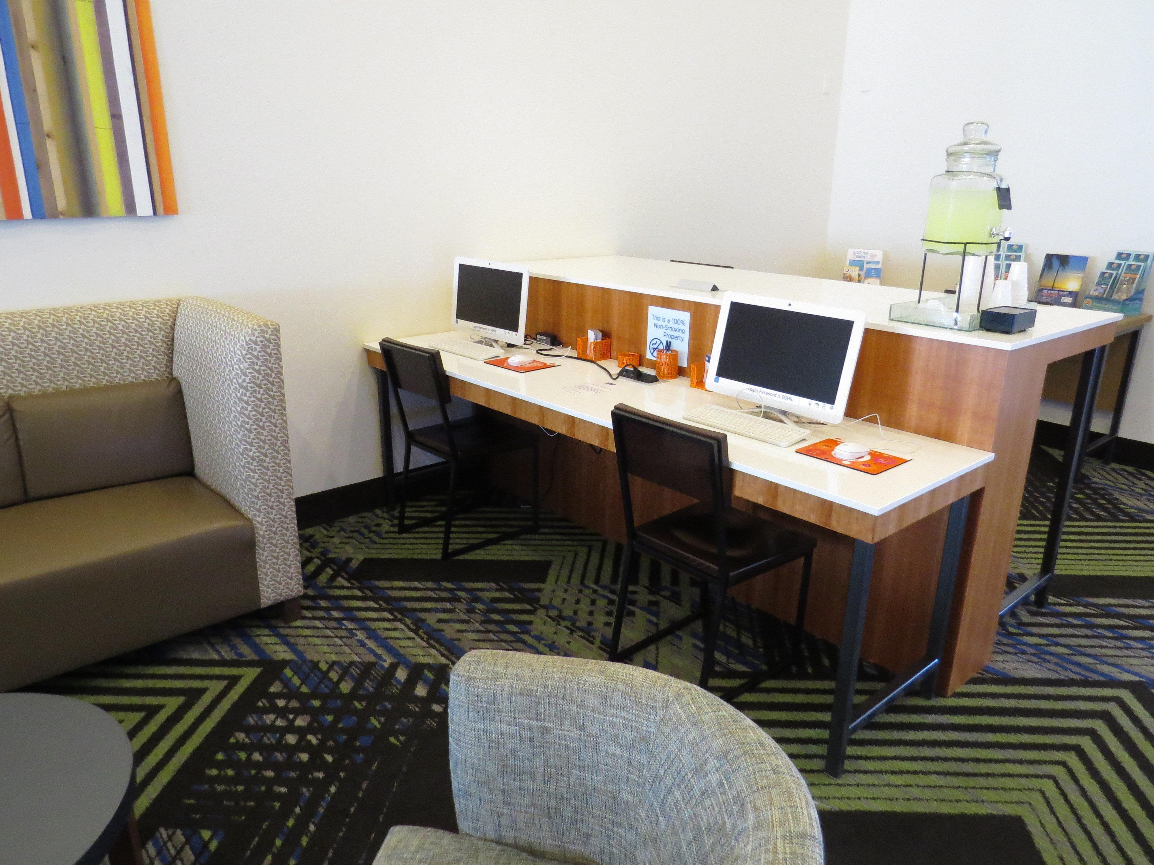 Holiday Inn Express - Spring Hill By Ihg Extérieur photo