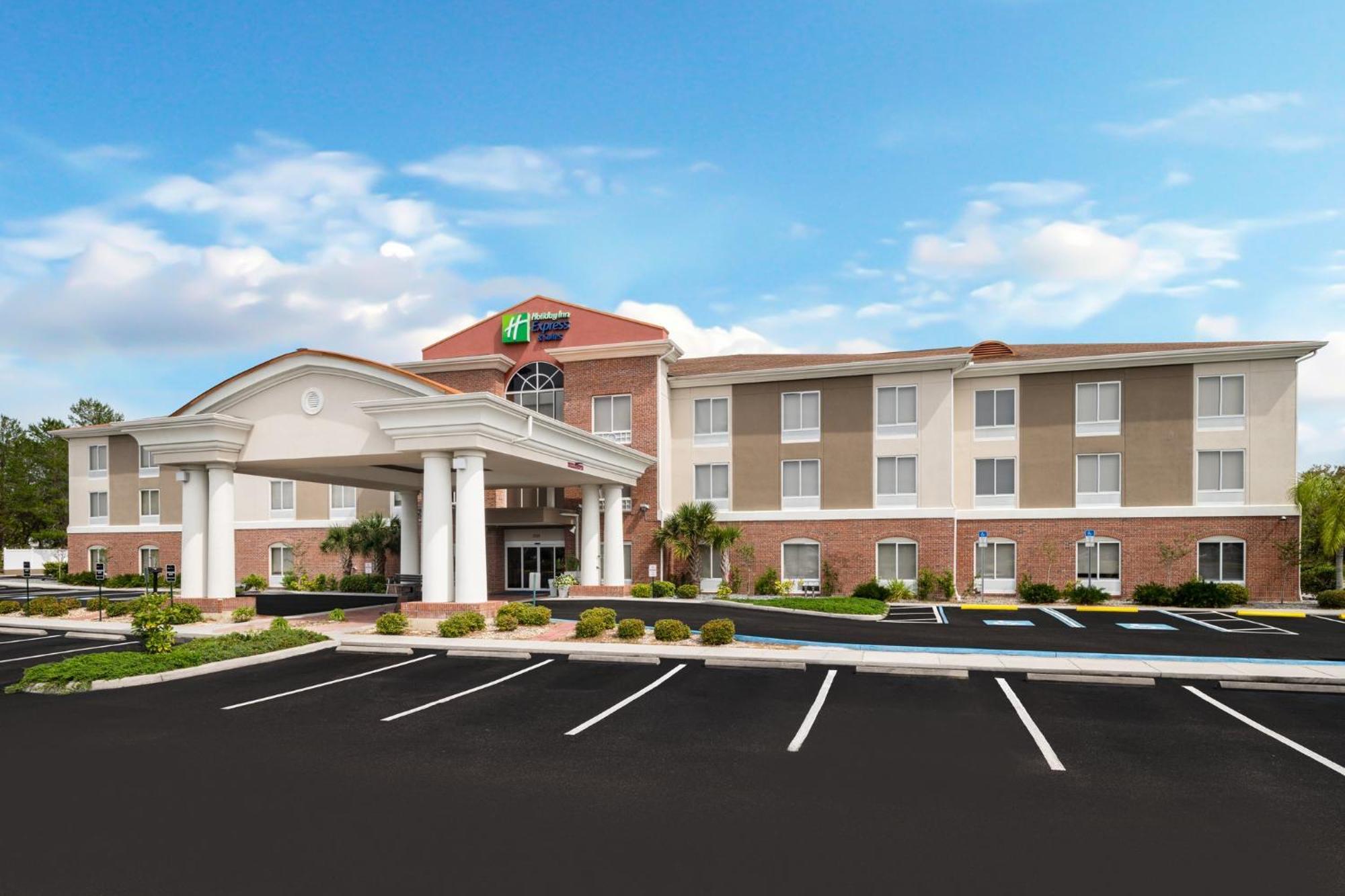 Holiday Inn Express - Spring Hill By Ihg Extérieur photo