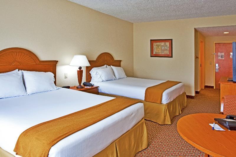 Holiday Inn Express - Spring Hill By Ihg Extérieur photo