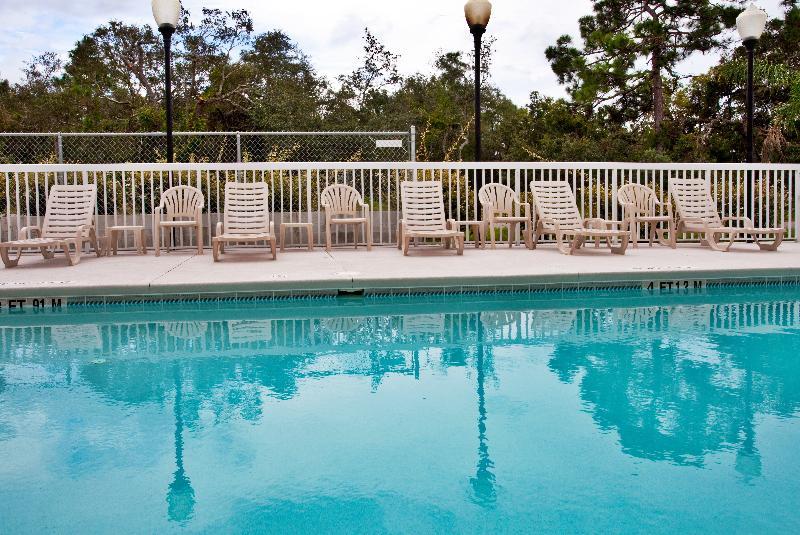 Holiday Inn Express - Spring Hill By Ihg Extérieur photo